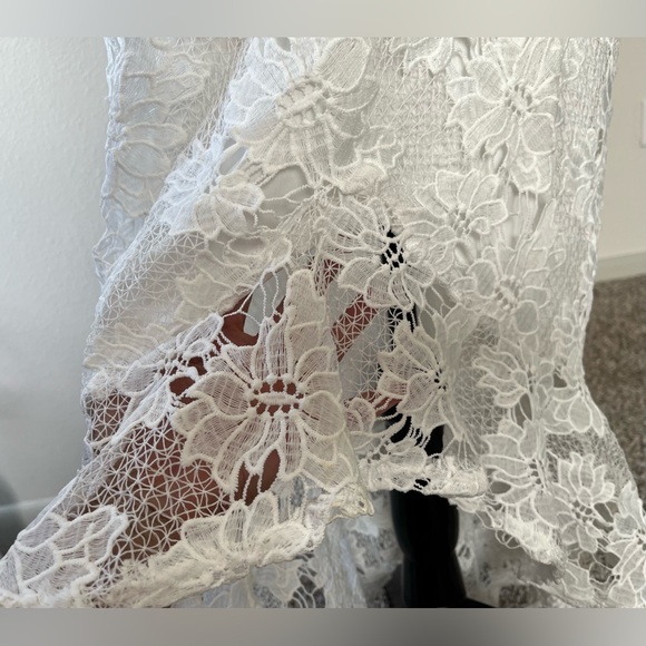 Lulu's White Lace Dress - Picture 7 of 12